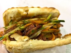 锅盔夹张飞牛肉-小陈方酥锅盔(古城总店)