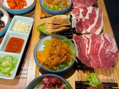 -明洞阿姨·韩式酱蟹烤肉·创意料理(三元桥店)