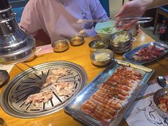 -老炉家木炭烤肉(长江国际店)