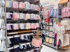 -优衣库(上海金桥国际商业广场店)