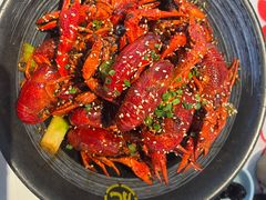-肥肥虾庄·金牌油焖大虾(汉街SKP店)
