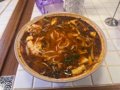 -粉八·云南米线·建水烧烤(常熟路店)