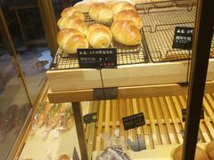 日式经典盐面包-啊噗吐呦现场烘焙(麦凯乐店)