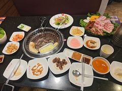-木槿花韩式炭烤·熟成肉工坊(孙文东路店)