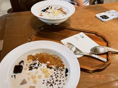 -RUXU入续糖水铺与包(卓悦中心店)