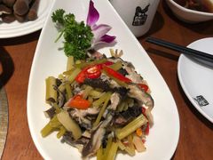 -黑鸡小馆(金源店)