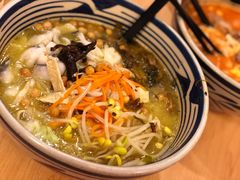 老坛酸菜鱼米线-阿香米线(余姚五彩城店)