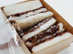 -全家便利店(新闸路二店)