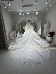 -PAI婚纱礼服设计馆【大牌租赁/高级定制】