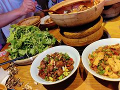 -吃饭皇帝大(长宁龙之梦店)