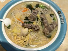 -灵芝妹子海鲜米线(劳动公园店)