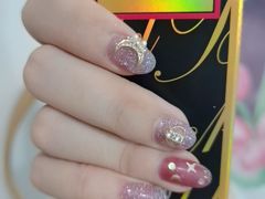 -4iNLOOK美瞳店(龙之梦购物中心虹口店)