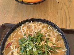 -同济大学本部学苑饮食广场