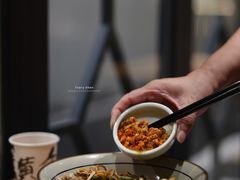 -蟹黄鱼·海派深夜面馆(巨鹿路店)