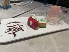 -必胜客(东大桥店)