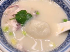 -南京金牛湖巨碗鱼头