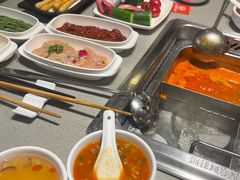 -海底捞火锅(曹安公路店)