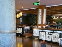 -八府香鸭·啫啫煲(华山路店)