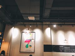 大堂-HELLO 27 意面·沙拉·帕尼尼