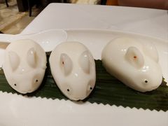 牛奶小白兔-香港龙凤楼(陆家嘴中心店)