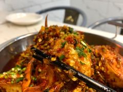 -凤凰路何眼镜香辣蟹(花果园店)