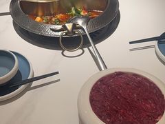 -左庭右院鲜牛肉火锅(金山万达店)