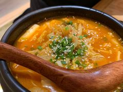 鲜豆腐泡菜汤-松鱼亭·和牛烧肉(协鑫广场店)