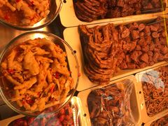 -绝味鸭脖(曼哈顿广场店)