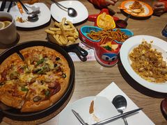 -必胜客(新中纬店)