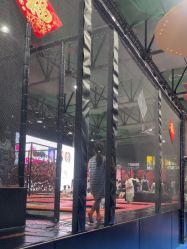 -飞吧潮玩运动蹦床游乐场