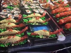 -六合夜市