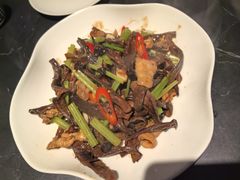 -芳芳私房菜·精做淮扬菜(承德路店)