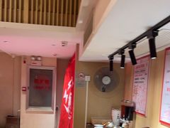-何师傅美蛙鱼头(汉街店)