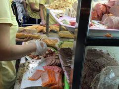 -Bánh Mì Huynh Hoa