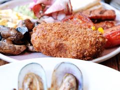 -FLOVIE FLORIST CAFE