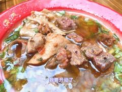 -咏勝锑锅麻辣烫(净居寺路总店)