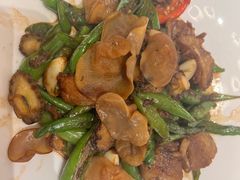 -梦都海鲜酒家(万达广场江桥店)