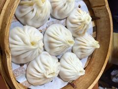 -莱莱小笼·乔艾