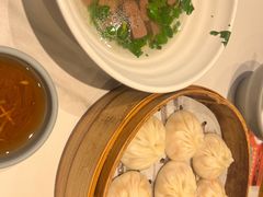 -馋三尺蟹粉小笼(人民广场店)