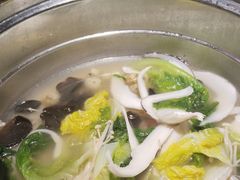 -三个椰子·现砍椰子鸡(金源CBD店)