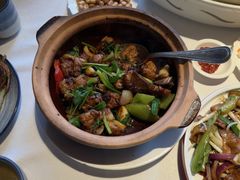 -八府香鸭·啫啫煲(华山路店)