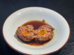 鸭蛋黄狮子头-梅飞酒家(桑园路店)