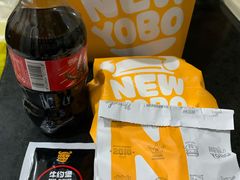 -牛约堡·手作牛肉汉堡(长宁店)