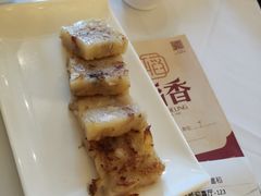 香煎萝卜糕-稻香酒家·33年老字号·港式粤菜(富邦中心店)