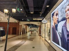 -燕莎奥特莱斯购物中心