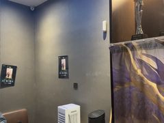 -屋有岛沉浸游戏旗舰店(中山公园店)