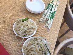 -闫家驴肉老店(华电一校店)