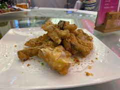 盐烧三文鱼头腩-圣丰盛宴酒家(东城店)