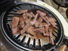 -哈哈碳都·牛肋条无限自助烤肉(台江万达店)