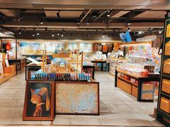 -猫的天空之城概念书店(苏州诚品店)